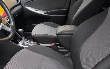 Hyundai Solaris II рестайлинг, 2012 год, 460 000 рублей, 5 фотография