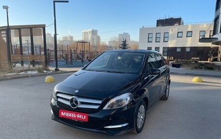 Mercedes-Benz B-Класс, 2016 год, 1 650 000 рублей, 2 фотография