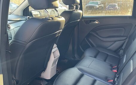 Mercedes-Benz B-Класс, 2016 год, 1 650 000 рублей, 11 фотография