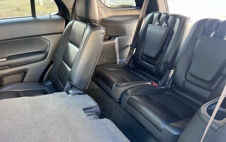 Ford Explorer VI, 2013 год, 1 480 000 рублей, 16 фотография