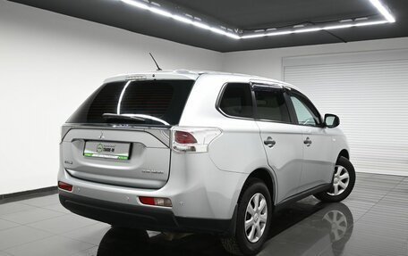 Mitsubishi Outlander III рестайлинг 3, 2012 год, 1 345 000 рублей, 2 фотография