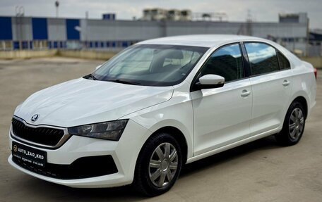 Skoda Rapid II, 2021 год, 900 000 рублей, 3 фотография