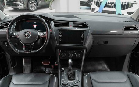 Volkswagen Tiguan II, 2018 год, 2 290 000 рублей, 13 фотография