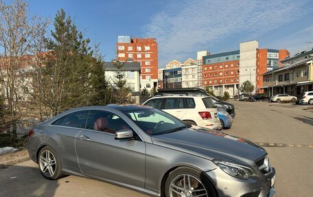 Mercedes-Benz E-Класс, 2014 год, 2 500 000 рублей, 1 фотография