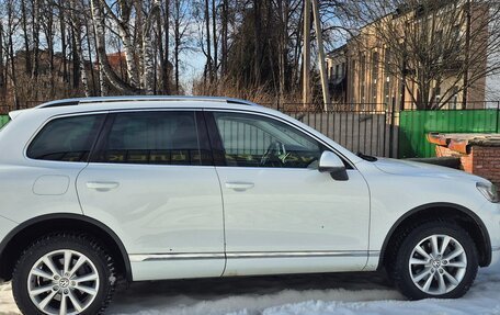 Volkswagen Touareg III, 2015 год, 2 500 000 рублей, 4 фотография