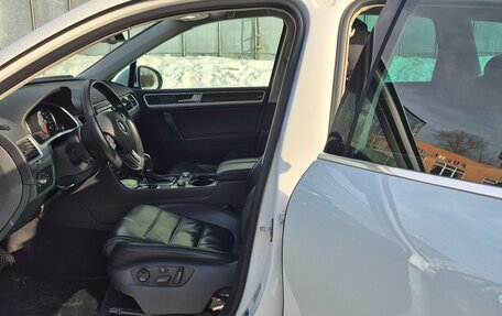 Volkswagen Touareg III, 2015 год, 2 500 000 рублей, 11 фотография