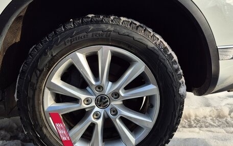 Volkswagen Touareg III, 2015 год, 2 500 000 рублей, 25 фотография