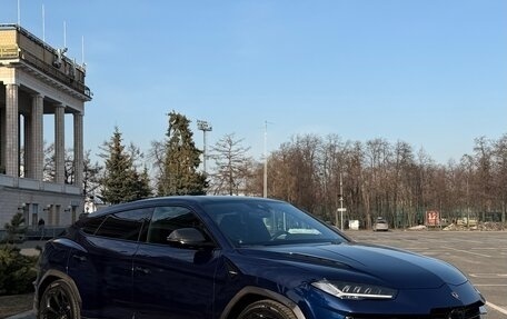 Lamborghini Urus I, 2023 год, 28 300 000 рублей, 3 фотография