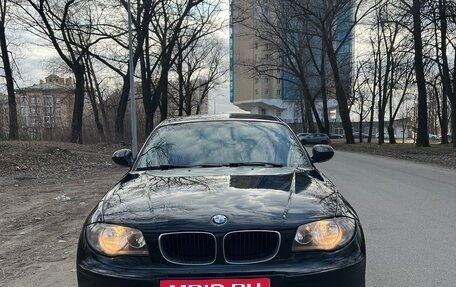 BMW 1 серия, 2011 год, 900 000 рублей, 8 фотография