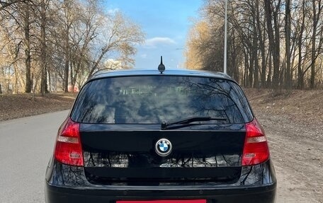 BMW 1 серия, 2011 год, 900 000 рублей, 4 фотография