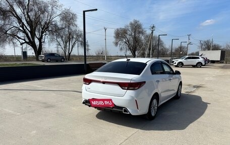 KIA Rio IV, 2021 год, 1 530 000 рублей, 3 фотография