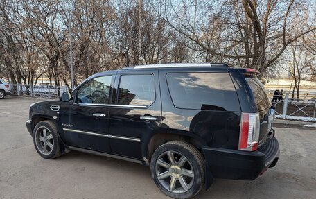 Cadillac Escalade III, 2011 год, 1 600 000 рублей, 11 фотография