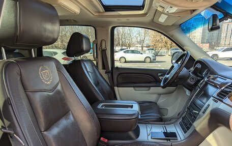 Cadillac Escalade III, 2011 год, 1 600 000 рублей, 16 фотография