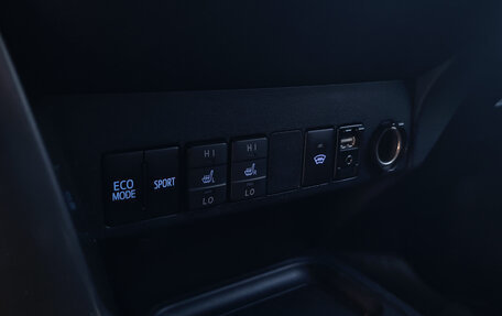 Toyota RAV4, 2019 год, 2 740 000 рублей, 9 фотография