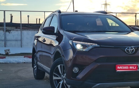 Toyota RAV4, 2019 год, 2 740 000 рублей, 2 фотография