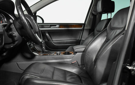 Volkswagen Touareg III, 2013 год, 1 989 000 рублей, 11 фотография