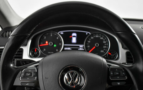 Volkswagen Touareg III, 2013 год, 1 989 000 рублей, 19 фотография