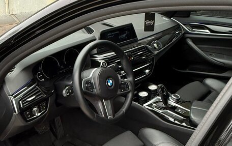 BMW 5 серия, 2018 год, 2 750 000 рублей, 11 фотография