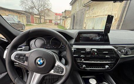 BMW 5 серия, 2018 год, 2 750 000 рублей, 9 фотография