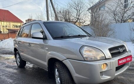 Hyundai Tucson III, 2006 год, 650 000 рублей, 1 фотография