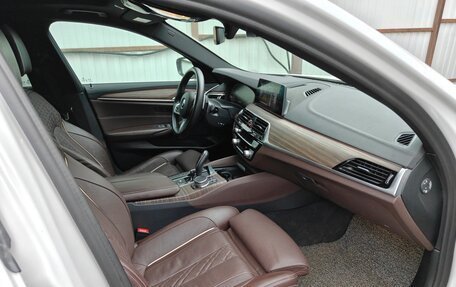 BMW 5 серия, 2019 год, 4 600 000 рублей, 13 фотография