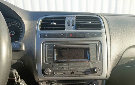 Volkswagen Polo VI (EU Market), 2017 год, 1 100 000 рублей, 13 фотография