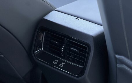 Toyota RAV4, 2026 год, 4 690 000 рублей, 25 фотография