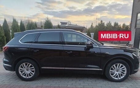 Volkswagen Touareg III, 2021 год, 5 150 000 рублей, 2 фотография