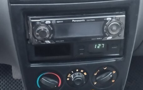 KIA Rio II, 2001 год, 250 000 рублей, 14 фотография