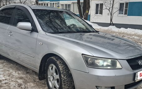 Hyundai Sonata VI, 2005 год, 500 000 рублей, 2 фотография
