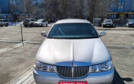 Lincoln Town Car III рестайлинг, 2000 год, 1 500 000 рублей, 6 фотография