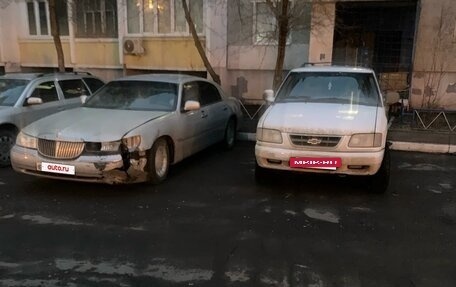 Lincoln Town Car III рестайлинг, 2000 год, 1 500 000 рублей, 10 фотография