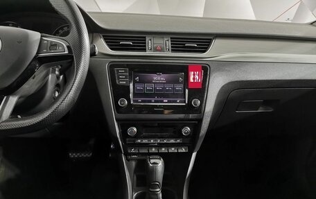 Skoda Rapid I, 2018 год, 1 495 000 рублей, 15 фотография