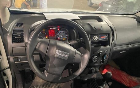 Isuzu D-Max, 2025 год, 5 290 000 рублей, 4 фотография