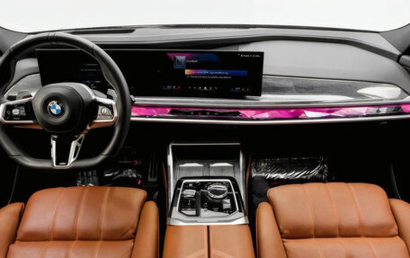 BMW 7 серия, 2024 год, 16 028 535 рублей, 8 фотография