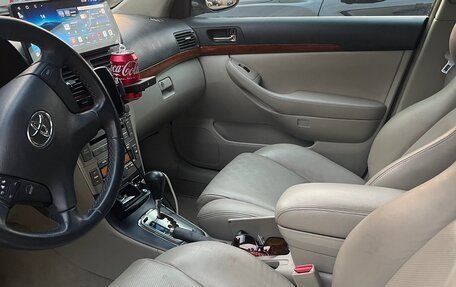 Toyota Avensis III рестайлинг, 2006 год, 850 000 рублей, 7 фотография