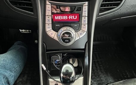 Hyundai Elantra V, 2012 год, 970 000 рублей, 18 фотография