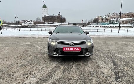 Toyota Camry, 2015 год, 2 000 000 рублей, 3 фотография