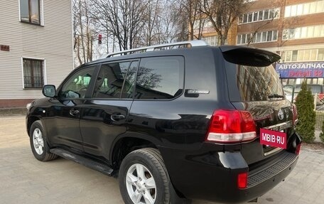 Toyota Land Cruiser 200, 2011 год, 2 500 000 рублей, 6 фотография