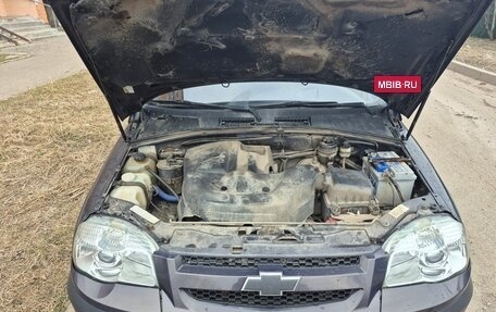 Chevrolet Niva I рестайлинг, 2011 год, 550 000 рублей, 9 фотография