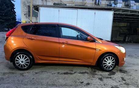 Hyundai Solaris II рестайлинг, 2015 год, 790 000 рублей, 11 фотография