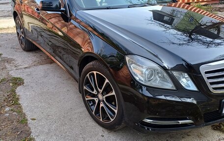 Mercedes-Benz E-Класс, 2010 год, 1 300 000 рублей, 1 фотография