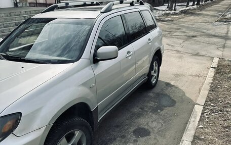 Mitsubishi Outlander III рестайлинг 3, 2003 год, 480 000 рублей, 1 фотография