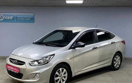 Hyundai Solaris II рестайлинг, 2011 год, 813 000 рублей, 1 фотография