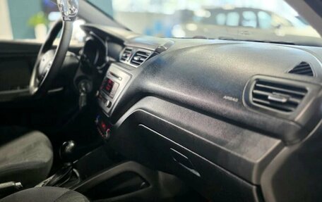 KIA Rio III рестайлинг, 2015 год, 1 099 000 рублей, 10 фотография