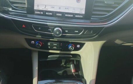 Opel Insignia II рестайлинг, 2018 год, 2 400 000 рублей, 5 фотография