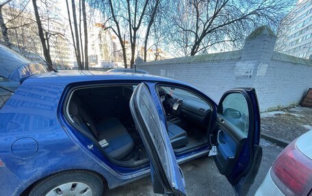 Volkswagen Golf V, 2005 год, 500 000 рублей, 10 фотография