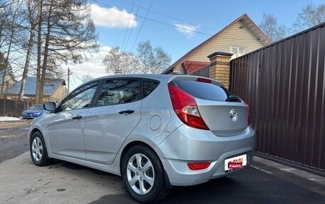 Hyundai Solaris II рестайлинг, 2013 год, 790 000 рублей, 2 фотография