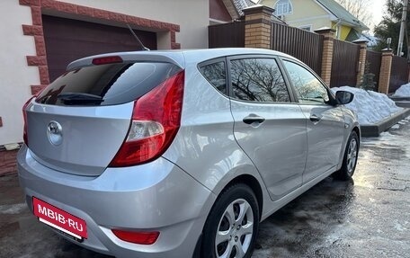 Hyundai Solaris II рестайлинг, 2013 год, 790 000 рублей, 5 фотография