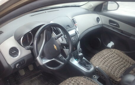 Chevrolet Cruze II, 2013 год, 520 000 рублей, 3 фотография